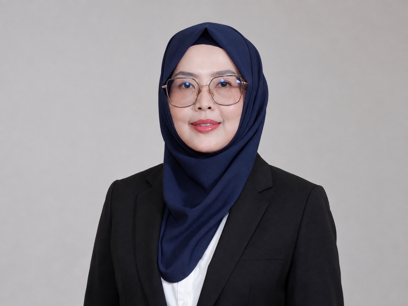 Dr. Eka Suhartini, M.M.