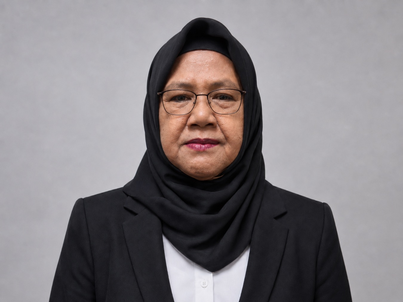 Dra. Hj. Nuraeni, M.M.